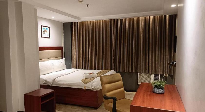 Cherry Midtown Hotel Olongapo Exterior foto