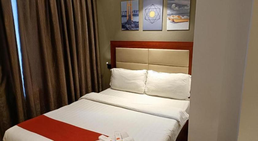 Cherry Midtown Hotel Olongapo Exterior foto