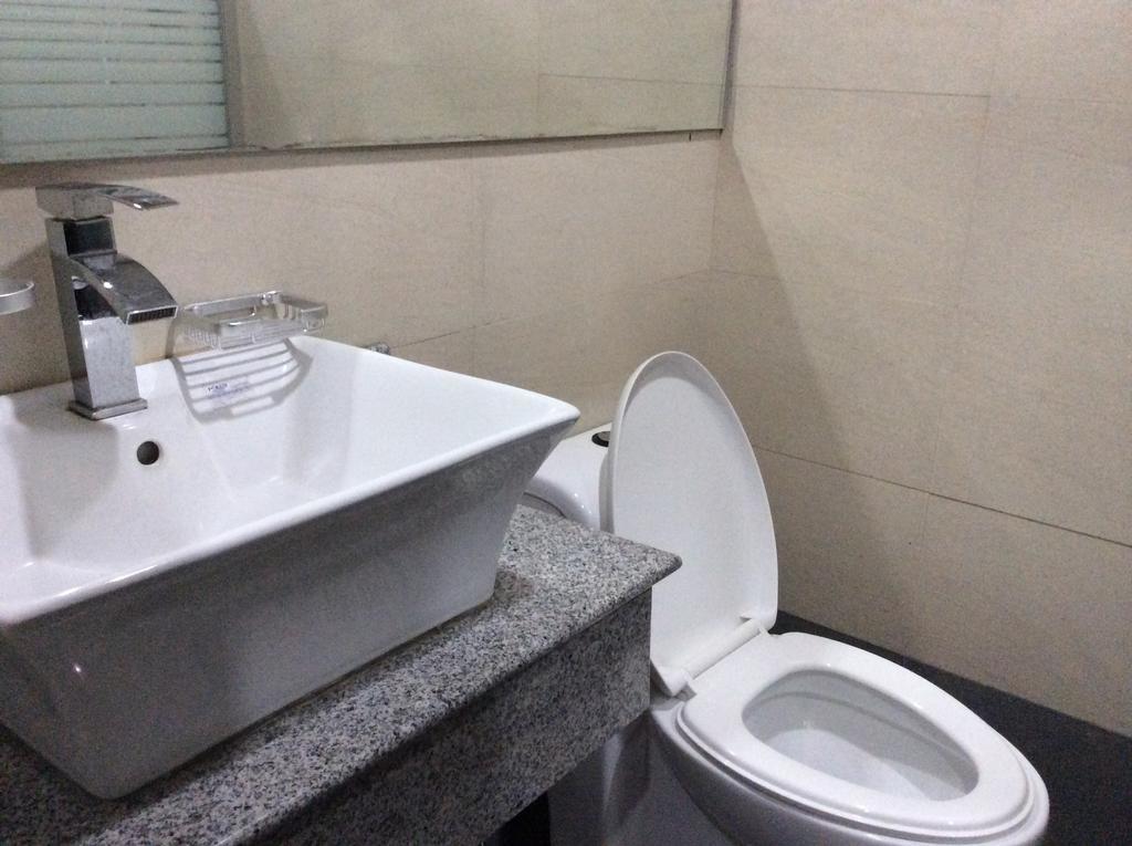 Cherry Midtown Hotel Olongapo Zimmer foto